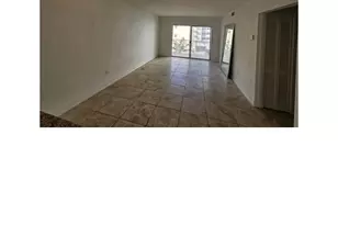 677 NE 24th St, Miami, FL 33137 - Photo 10