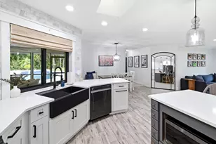 15320 Softwood Ct, Wellington, FL 33414 - Photo 10
