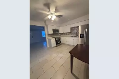738 SW 5th Avenue, Hallandale Beach, FL 33009 - Photo 10