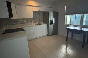 738 SW 5th Ave, Hallandale Beach, FL 33009 - Photo 14