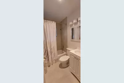 738 SW 5th Avenue, Hallandale Beach, FL 33009 - Photo 4