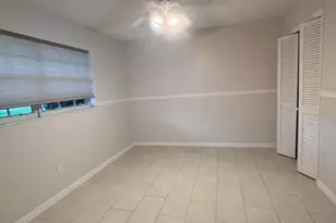 738 SW 5th Ave, Hallandale Beach, FL 33009 - Photo 16