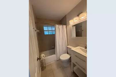 738 SW 5th Avenue, Hallandale Beach, FL 33009 - Photo 22