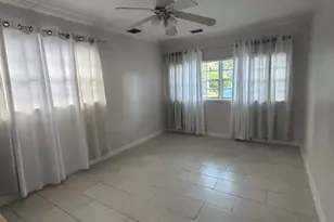 738 SW 5th Ave, Hallandale Beach, FL 33009 - Photo 12