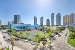 18100 N Bay Rd, Sunny Isles Beach, FL 33160 - Photo 22
