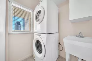 18100 N Bay Rd, Sunny Isles Beach, FL 33160 - Photo 20