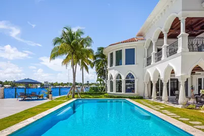 745 Middle River Drive, Fort Lauderdale, FL 33304 - Photo 4