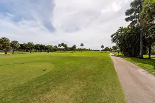 17282 Bermuda Village Dr, Boca Raton, FL 33487 - Photo 22