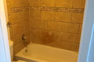 708 Executive Center Dr, West Palm Beach, FL 33401 - Photo 6