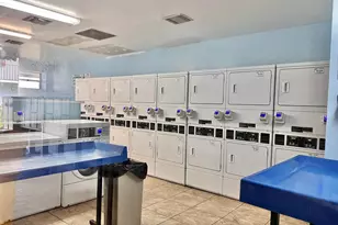 708 Executive Center Dr, West Palm Beach, FL 33401 - Photo 10