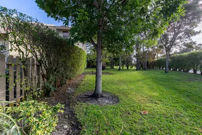 1989 Canterbury Circle, Wellington, FL 33414 - Photo 12