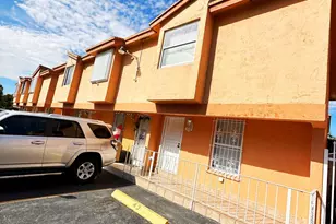 1701 W 42nd Pl, Hialeah, FL 33012 - Photo 2