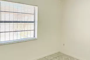 1701 W 42nd Pl, Hialeah, FL 33012 - Photo 16
