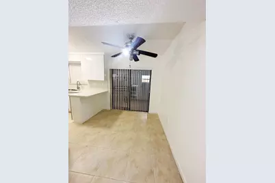 1701 W 42nd Place #43, Hialeah, FL 33012 - Photo 10