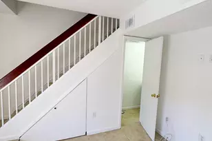 1701 W 42nd Pl, Hialeah, FL 33012 - Photo 36