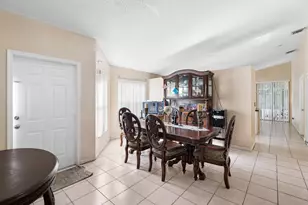 6179 Savannah Way, Lake Worth, FL 33463 - Photo 4
