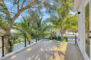 729 NE 17th Terrace, Fort Lauderdale, FL 33304 - Photo 14