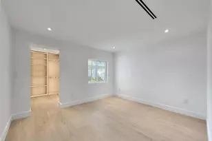 729 NE 17th Terrace, Fort Lauderdale, FL 33304 - Photo 22