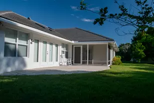 4185 SE Fairway Ct, Stuart, FL 34997 - Photo 4