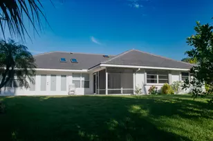 4185 SE Fairway Ct, Stuart, FL 34997 - Photo 4
