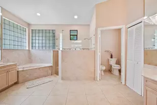 1902 S Club Dr, Wellington, FL 33414 - Photo 18