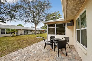 782 Nantucket Cir, Lake Worth, FL 33467 - Photo 4
