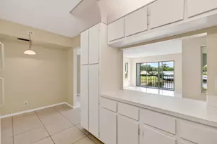 1010 Green Pine Blvd, West Palm Beach, FL 33409 - Photo 12