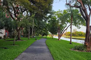 2206 S Cypress Bend Dr, Pompano Beach, FL 33069 - Photo 16