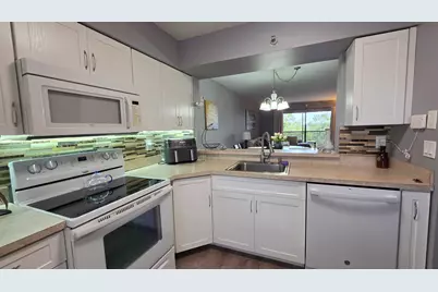2206 S Cypress Bend Drive #504, Pompano Beach, FL 33069 - Photo 2