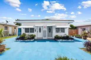 310 NE 6th St, Hallandale Beach, FL 33009 - Photo 4