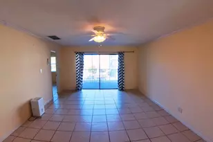 236 Castlewood Dr, North Palm Beach, FL 33408 - Photo 4