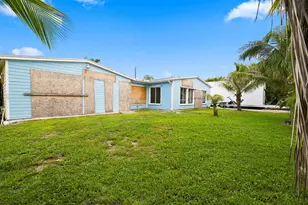 26 SW Cabana Point Cir, Stuart, FL 34994 - Photo 8