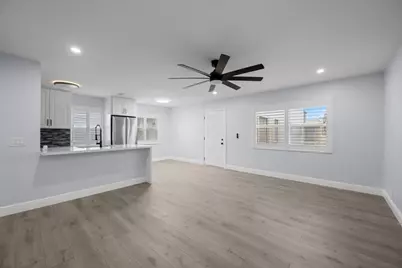 29 Burgundy Drive #A, Delray Beach, FL 33484 - Photo 4