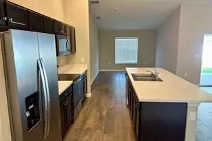 202 SW Aldoro Pl, Port Saint Lucie, FL 34953 - Photo 4