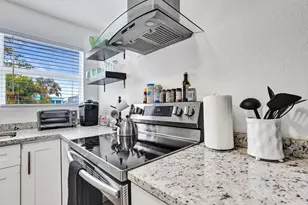 311 SE 3rd Ave, Delray Beach, FL 33483 - Photo 10