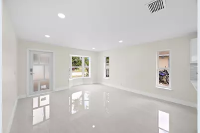 5664 Boynton Crescent, Boynton Beach, FL 33437 - Photo 12