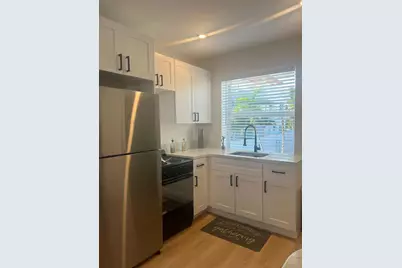 817 Tyler Street #11, Hollywood, FL 33019 - Photo 4
