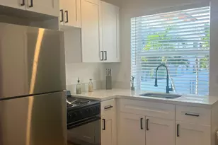 817 Tyler St, Hollywood, FL 33019 - Photo 4