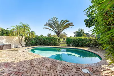 2312 Las Casitas Drive, Wellington, FL 33414 - Photo 14