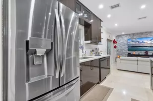15580 SW 176th Terr, Miami, FL 33187 - Photo 20