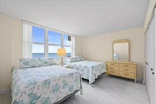 5440 N Ocean Dr, Singer Island, FL 33404 - Photo 18