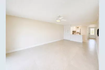 9411 N Hollybrook Lake Drive #310, Pembroke Pines, FL 33025 - Photo 4