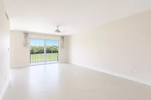 9411 N Hollybrook Lake Dr, Pembroke Pines, FL 33025 - Photo 2