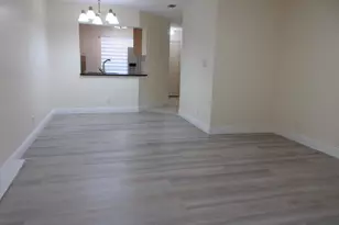9180 NW 40th St, Coral Springs, FL 33065 - Photo 2