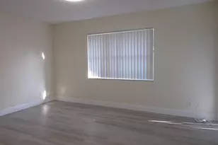 9180 NW 40th St, Coral Springs, FL 33065 - Photo 8