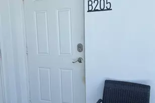 322 Harding St, Hollywood, FL 33019 - Photo 2