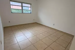 4796 E 10th Ave, Hialeah, FL 33013 - Photo 12