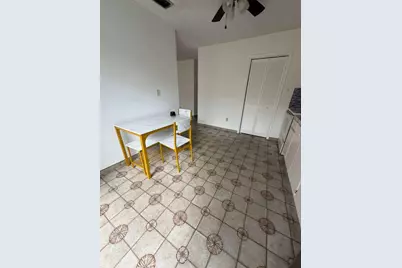 4796 E 10th Avenue, Hialeah, FL 33013 - Photo 10