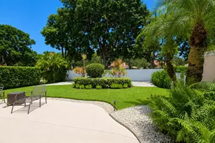 221 Green Point Cir, Palm Beach Gardens, FL 33418 - Photo 1