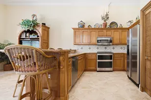 221 Green Point Cir, Palm Beach Gardens, FL 33418 - Photo 22